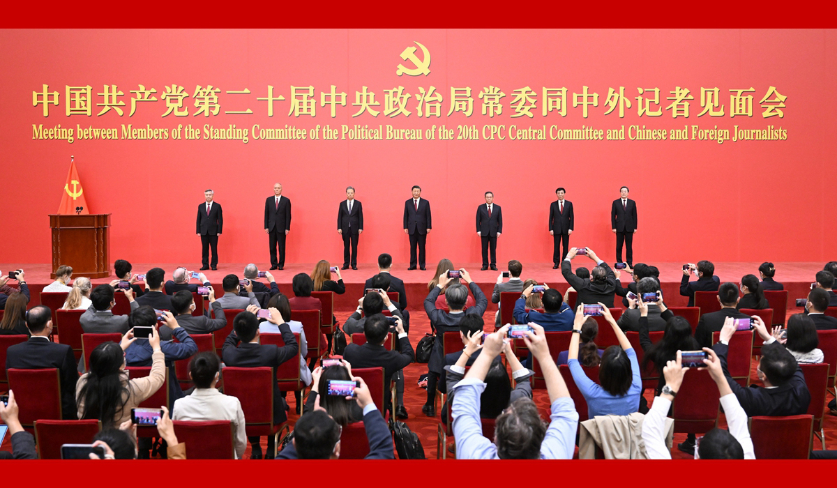 7人合照专题封面.jpg